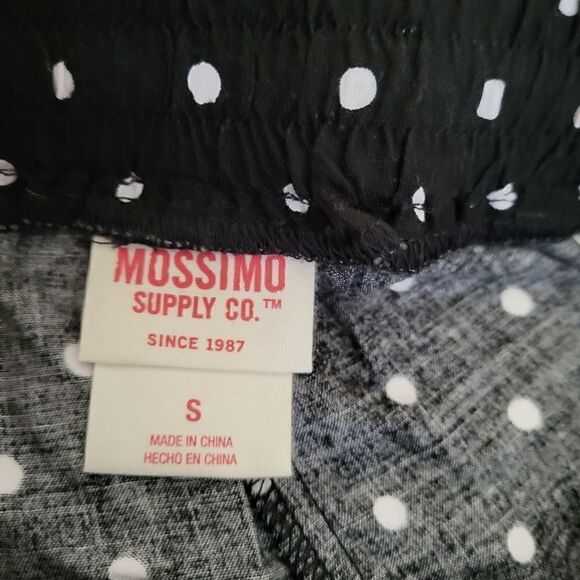 Mossimo shorts  - Picture 5 of 7
